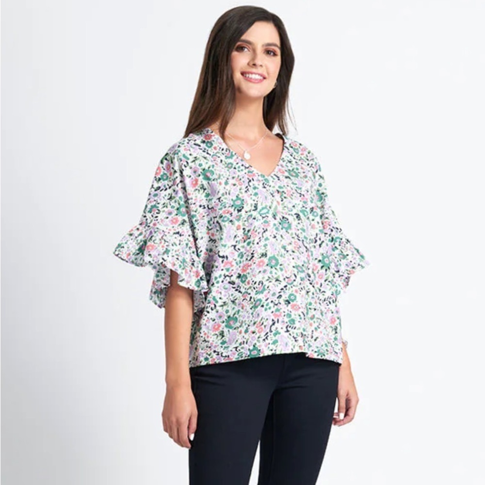 FOIL in the swing of it top size 10 in white meadow